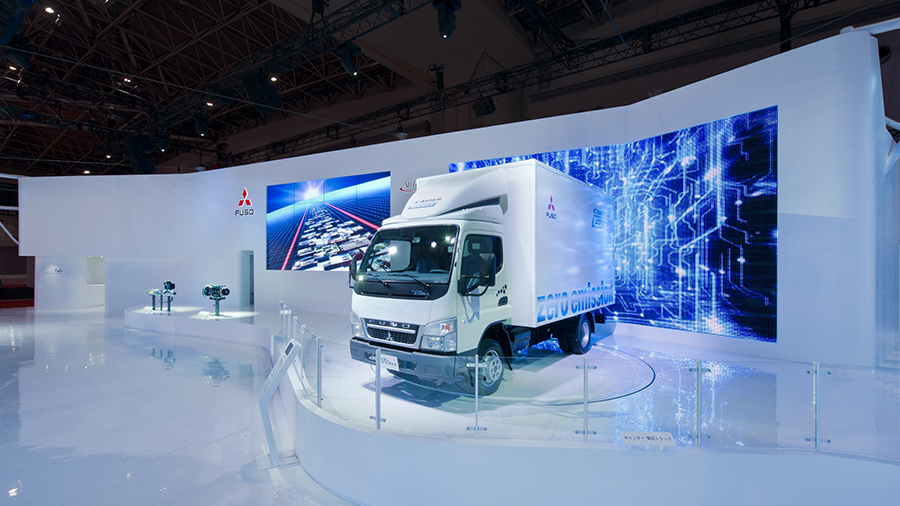 The 42nd Tokyo Motor Show Mitsubishi Fuso Booth